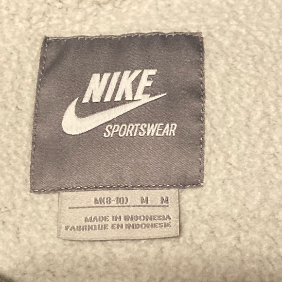 Women’s size M (8-10) Nike Jacket - Picture 4 of 5